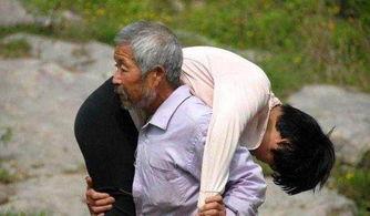 汶南老头吃瓜事件真相视频,真相视频曝光背后的惊人内幕