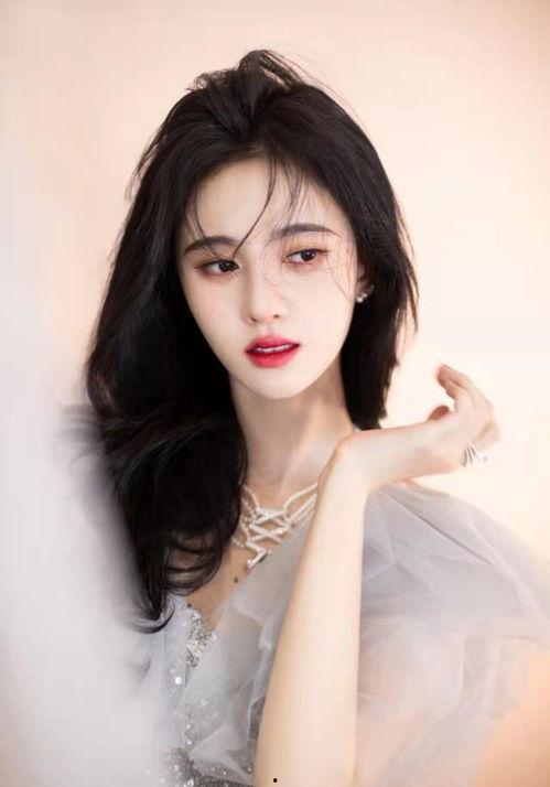 鞠婧祎每日吃瓜视频,娱乐圈幕后趣闻大揭秘