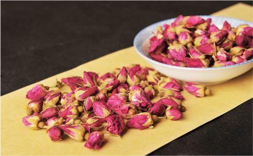 玫瑰奸笑吃瓜视频,揭秘网络视频背后的娱乐真相