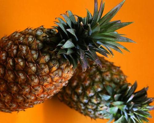 来吃菠萝哦吃瓜视频