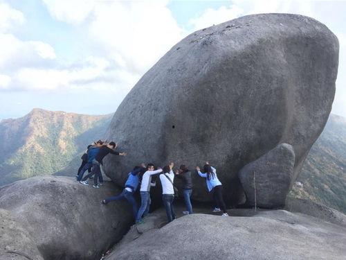 梁山广场古茗视频吃瓜,一场吃瓜盛宴，揭秘网红饮品背后的故事