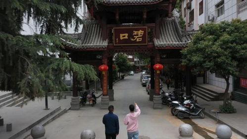 梁山广场古茗视频吃瓜,一场吃瓜盛宴，揭秘网红饮品背后的故事