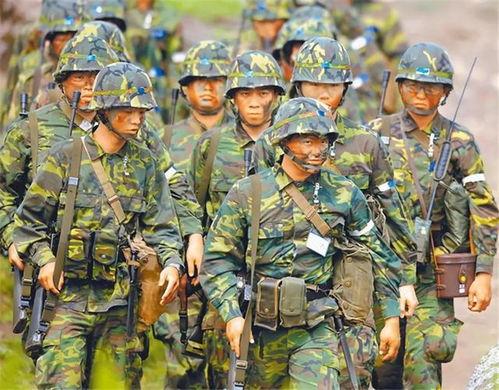 台军吃瓜视频,揭秘军营里的轻松时刻